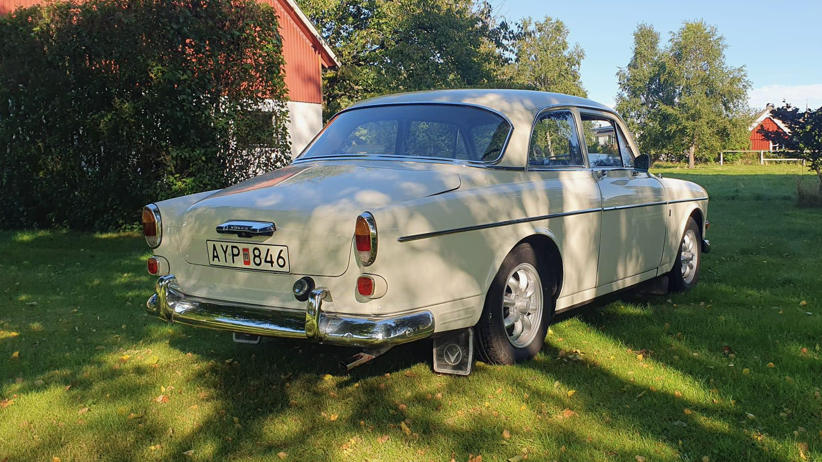 Volvo Amazon snett bak 2